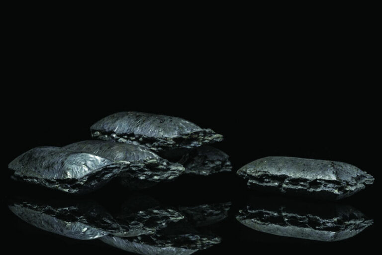 001378427_896x598_c